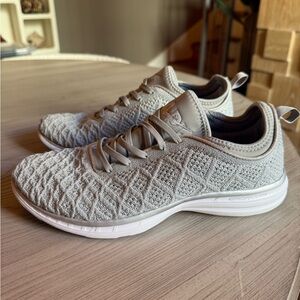 APL Gray Techloom Phantom